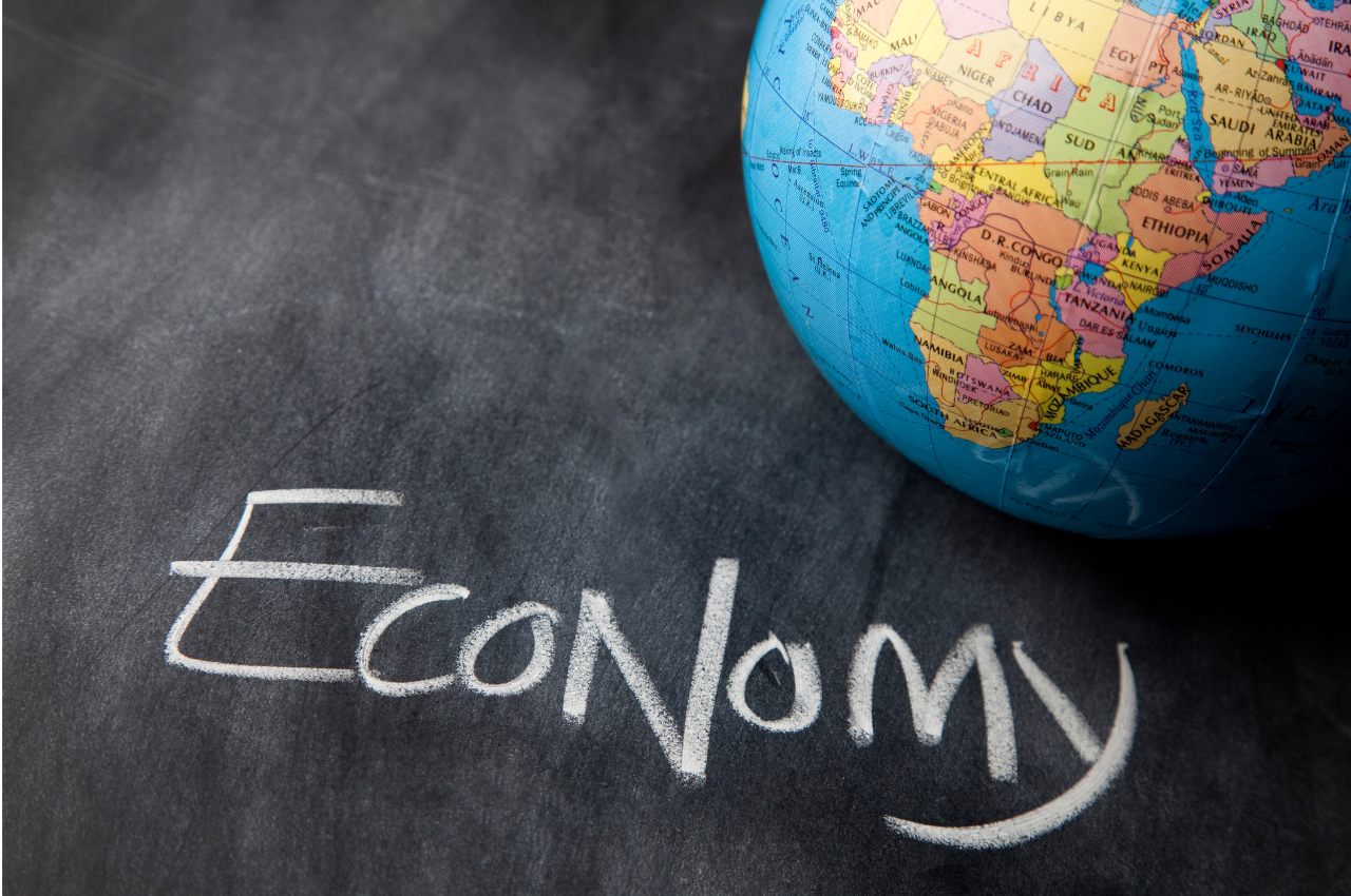 Economía ADE